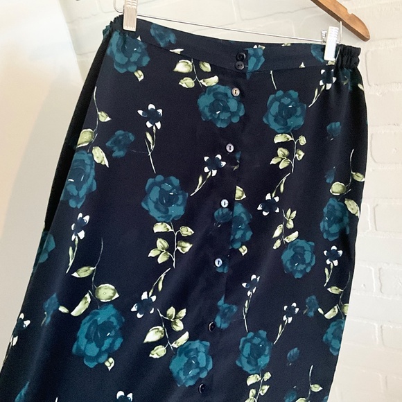 Vintage 90s Maxi Skirt Button down Dark Floral Cottagecore Fairy Roses Navy Sz M - Picture 6 of 11